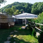 гюмюрджински снежник Vendégház Kirkovo